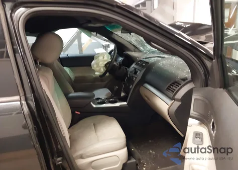 2013 Ford Explorer z USA, uszkodzony, nr VIN 1FM5K7B85DGA40482